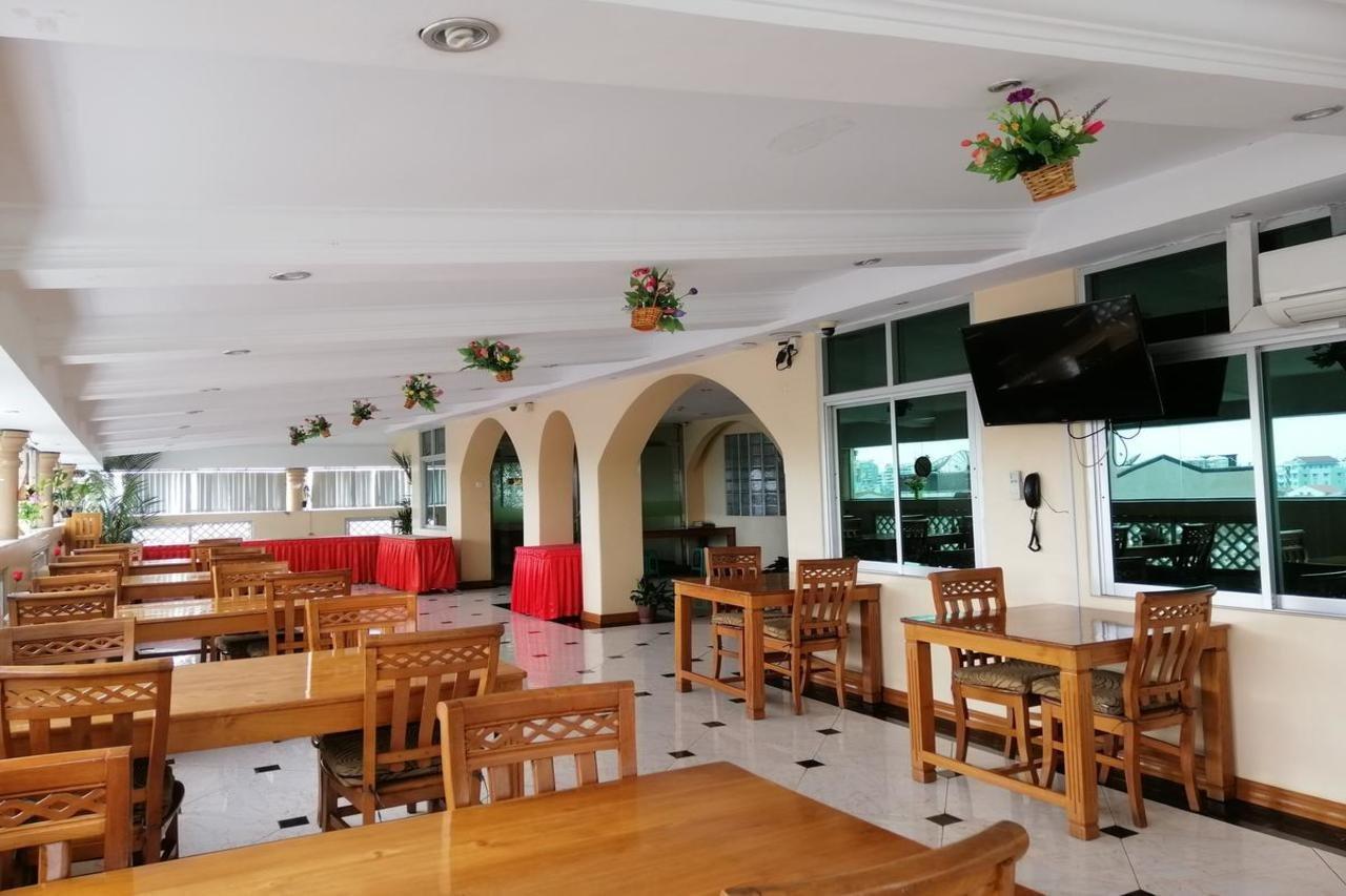 Grand Laurel Hotel Yangon Ngoại thất bức ảnh