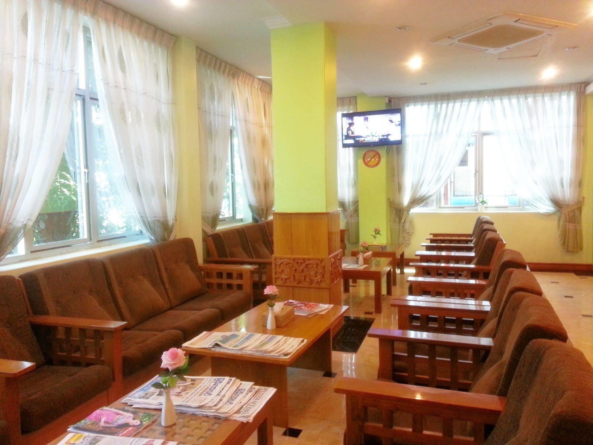Grand Laurel Hotel Yangon Ngoại thất bức ảnh