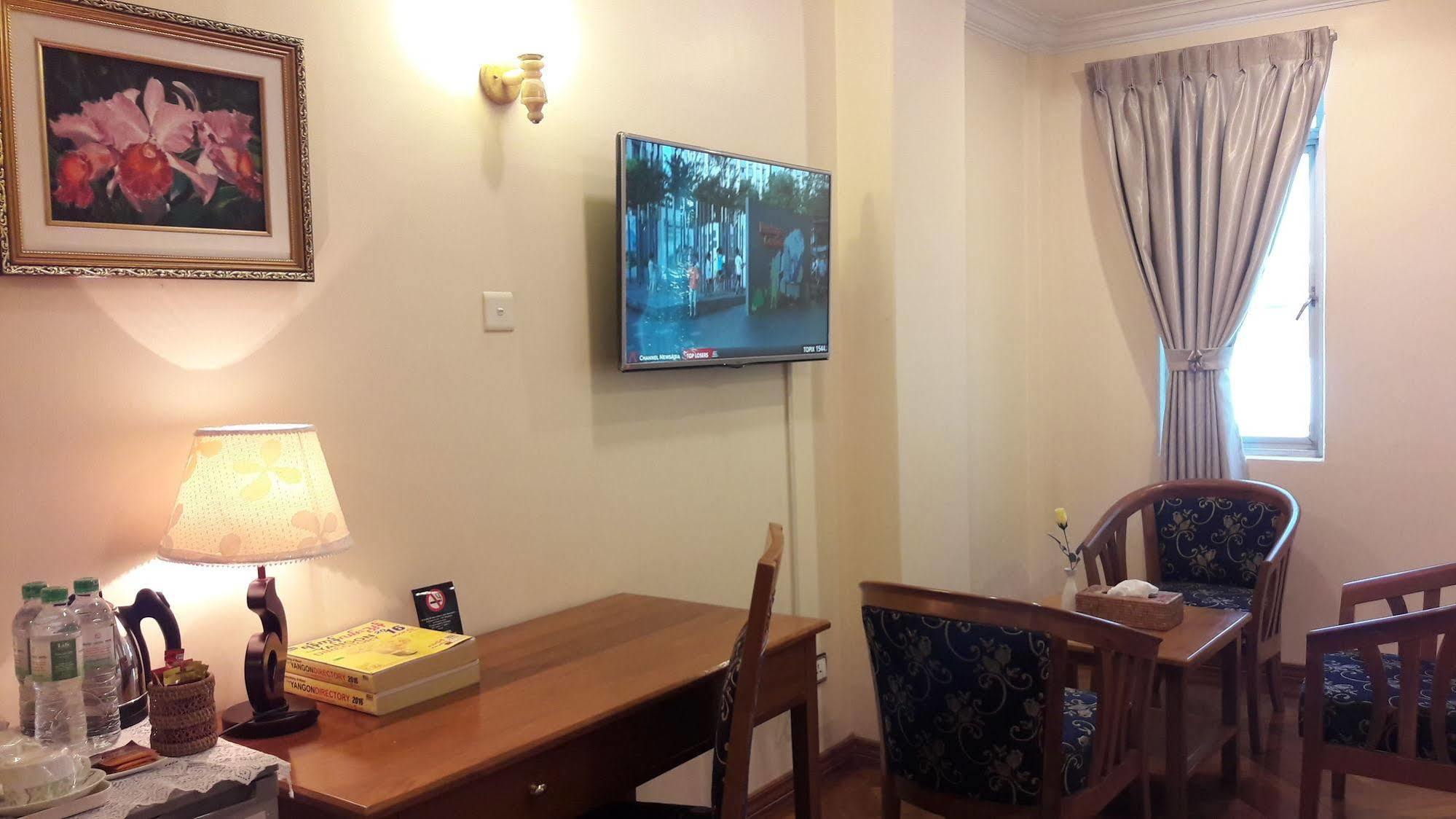 Grand Laurel Hotel Yangon Ngoại thất bức ảnh