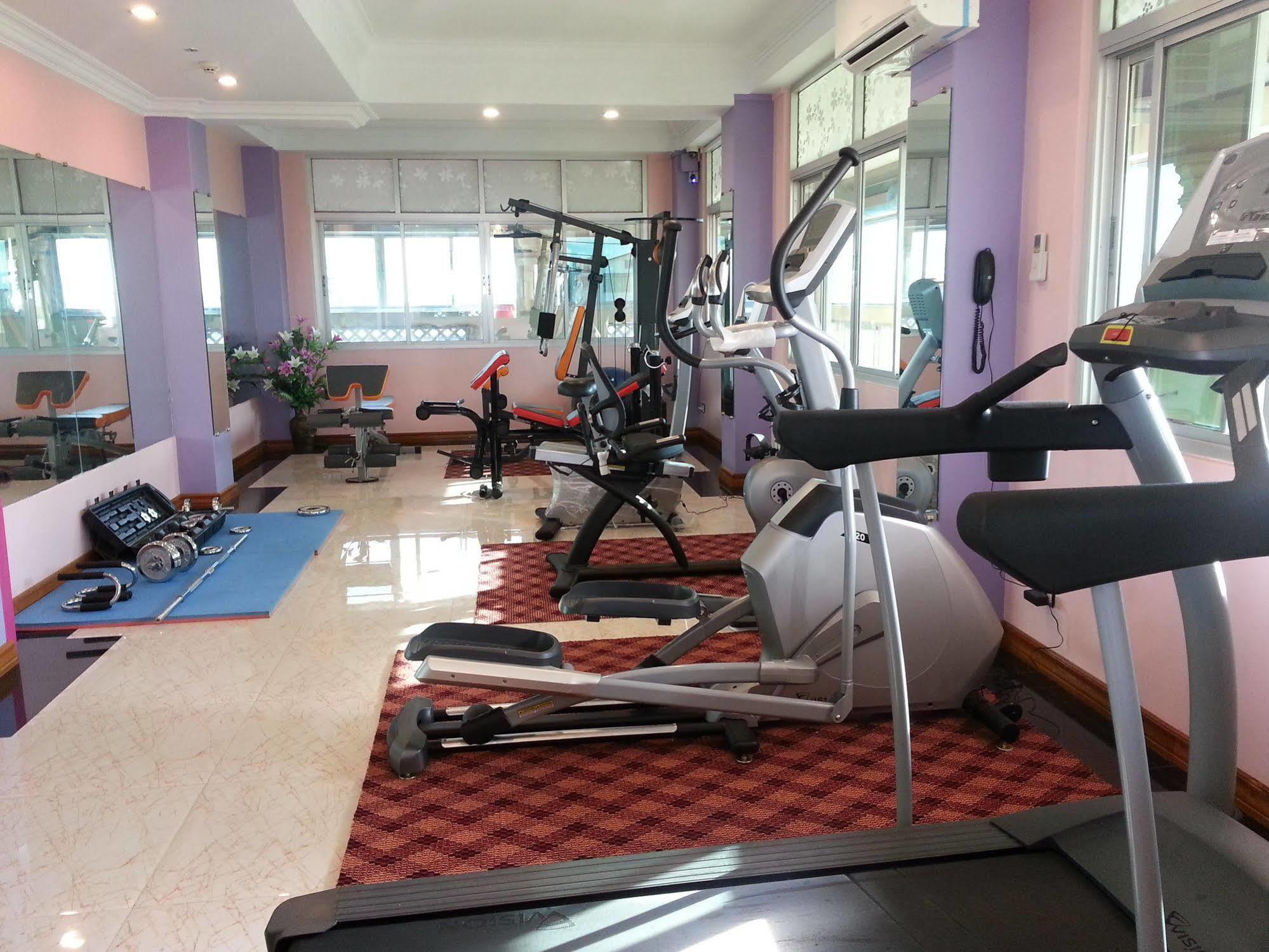 Grand Laurel Hotel Yangon Ngoại thất bức ảnh